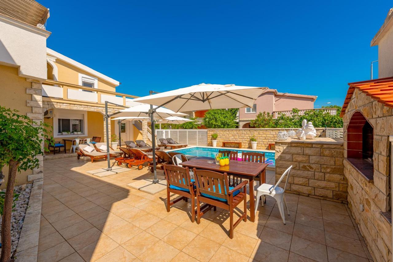 Villa Karmen - Poolhouse Вир Екстериор снимка