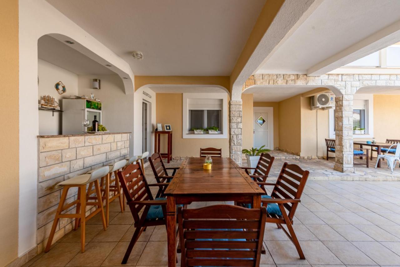 Villa Karmen - Poolhouse Вир Екстериор снимка